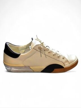 Dolce Vita Zina Sneaker White Leather Black Metallic Accents Womens Size 9.5